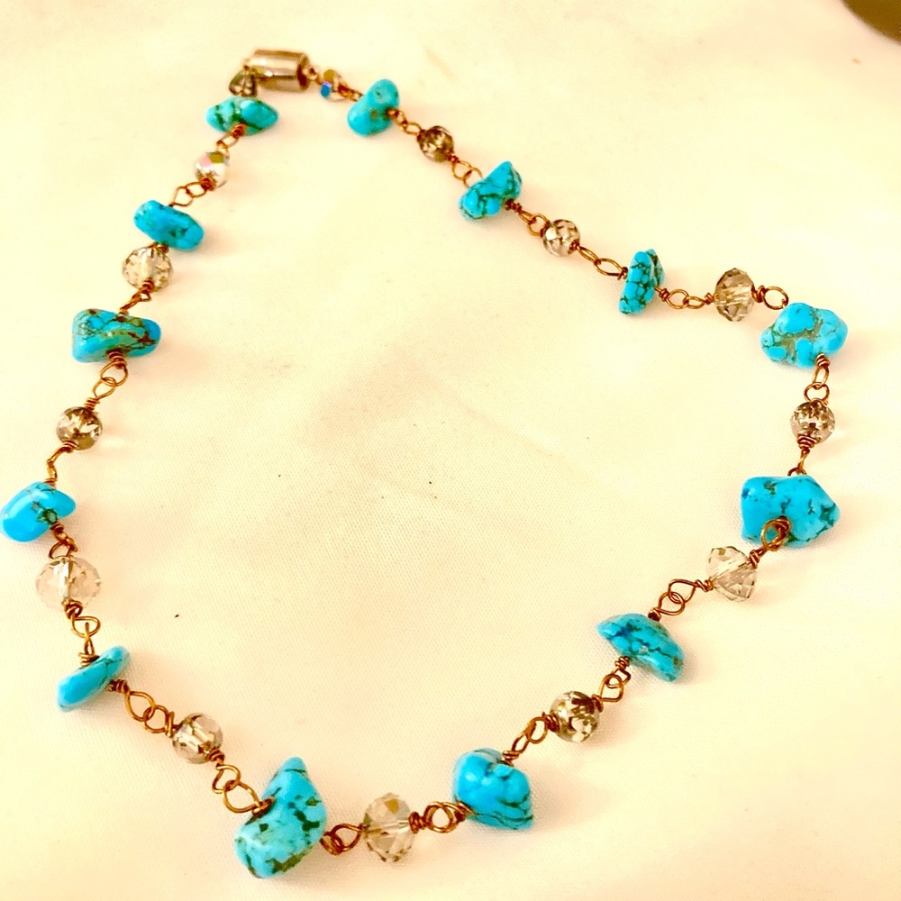 Elegant Turquoise and Silver Necklace